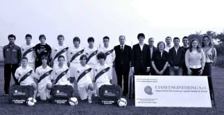 sito-ciani-eng-sq-calcio-2009-bn-01.jpg